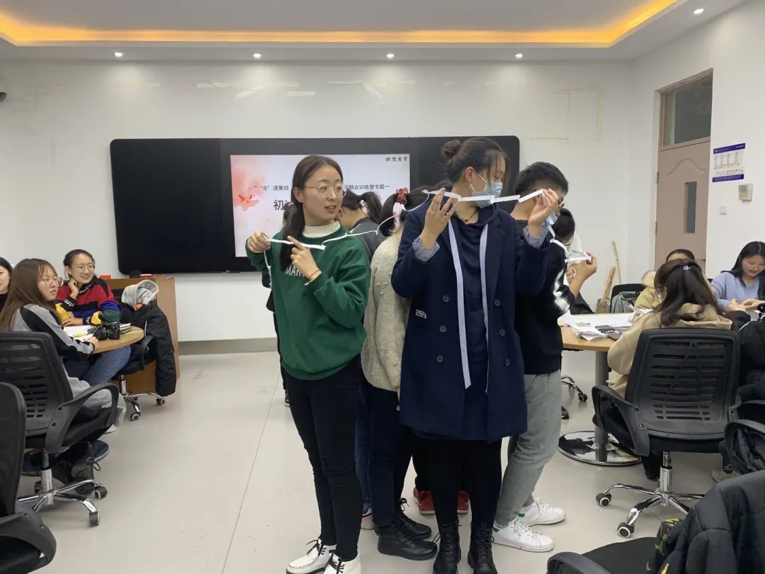 http://www.jlufe.edu.cn/__local/8/13/B5/87013F2E0D67A768685CED79A5C_58E446EB_60BA1.jpg